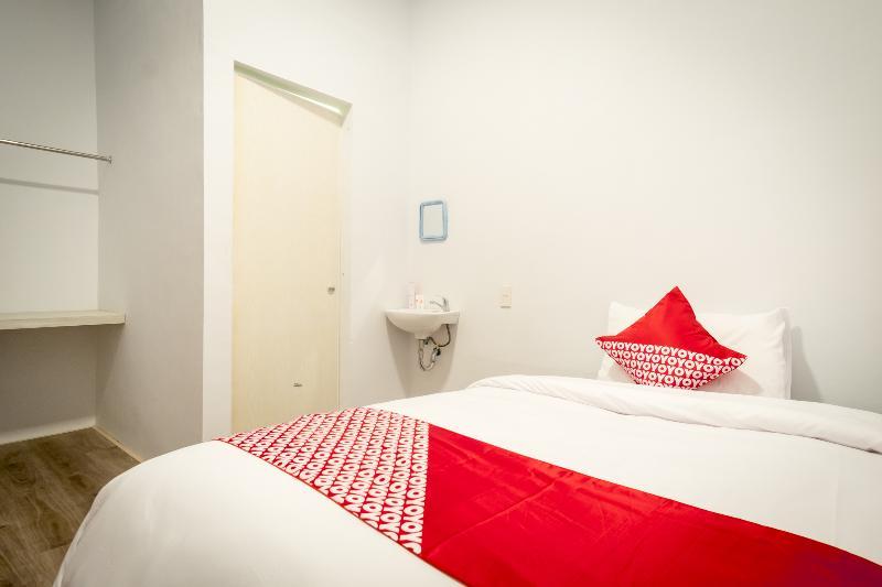 Oyo 835 Metropolitan Home Stay Medan Bagian luar foto